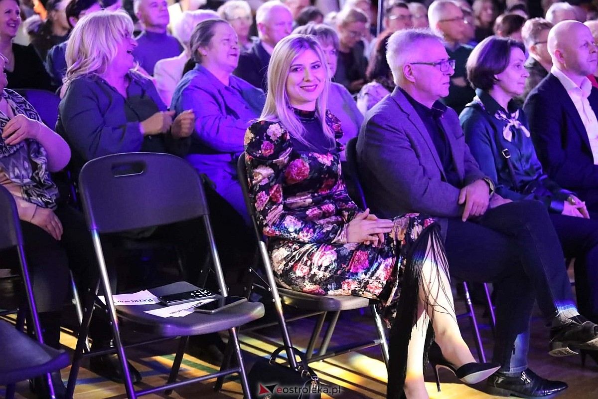 „Kobiety polskiej estrady” w Olszewie-Borkach [8.03.2026] - zdjęcie #39 - eOstroleka.pl