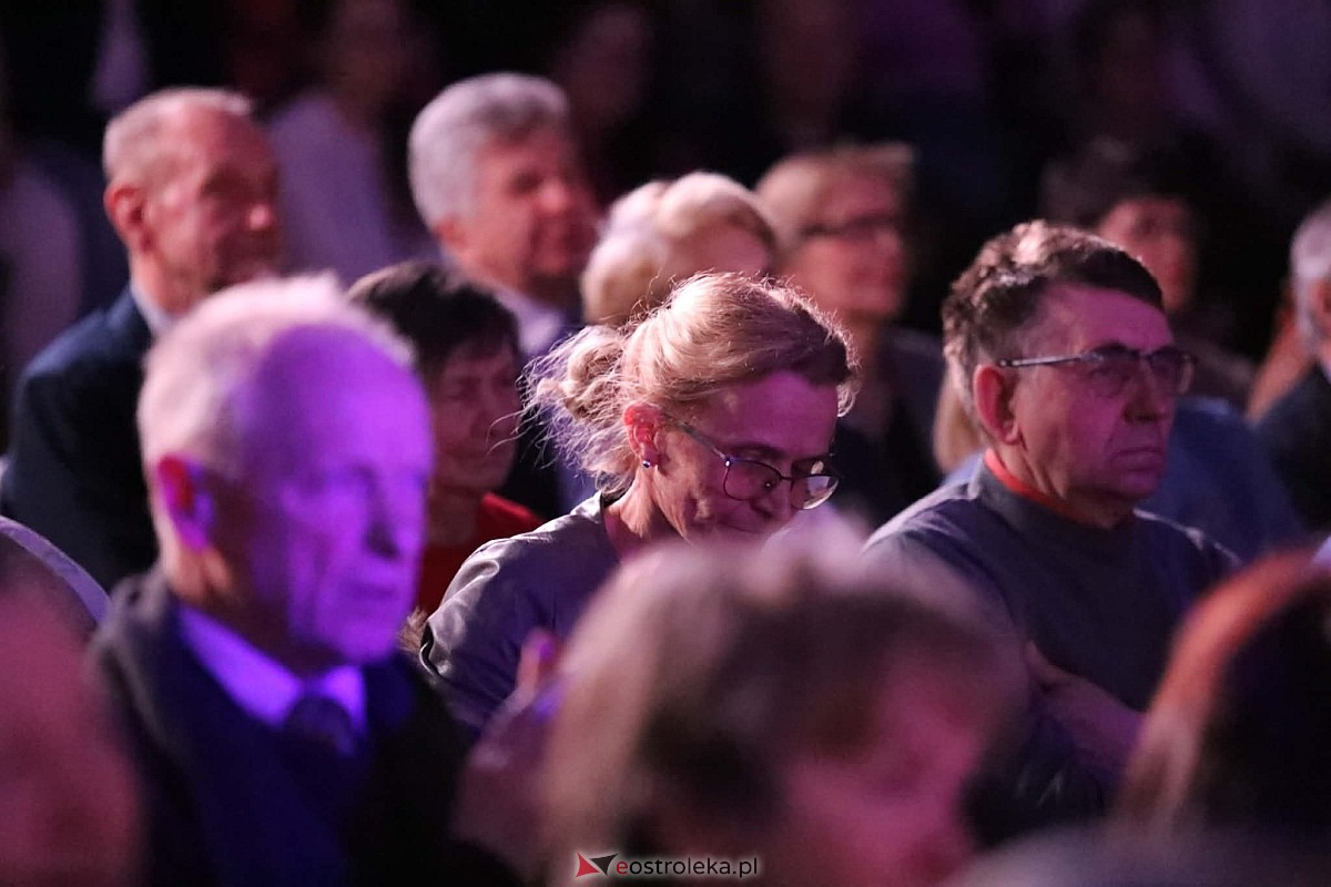 „Kobiety polskiej estrady” w Olszewie-Borkach [8.03.2026] - zdjęcie #33 - eOstroleka.pl