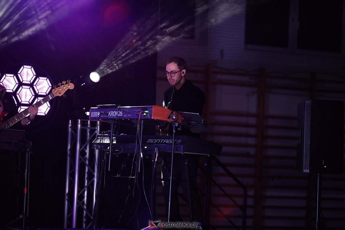 „Kobiety polskiej estrady” w Olszewie-Borkach [8.03.2026] - zdjęcie #32 - eOstroleka.pl