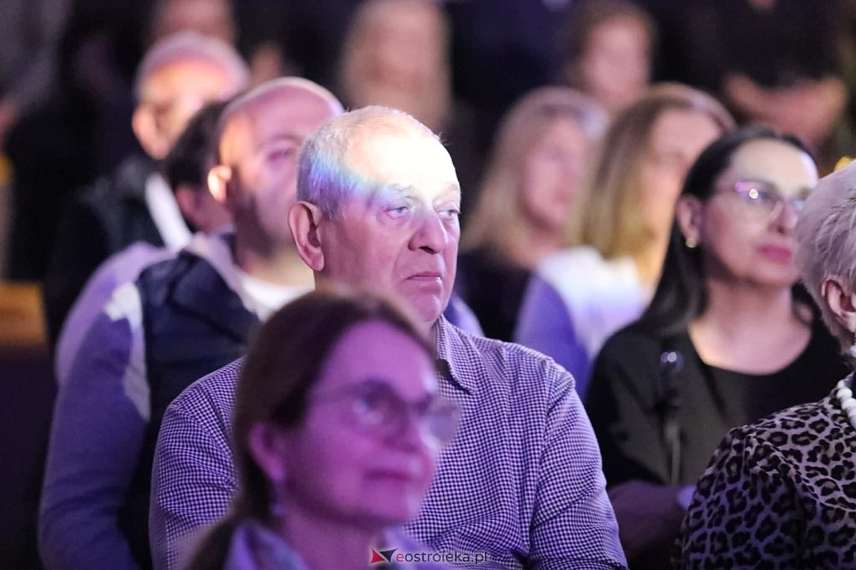 „Kobiety polskiej estrady” w Olszewie-Borkach [8.03.2026] - zdjęcie #21 - eOstroleka.pl