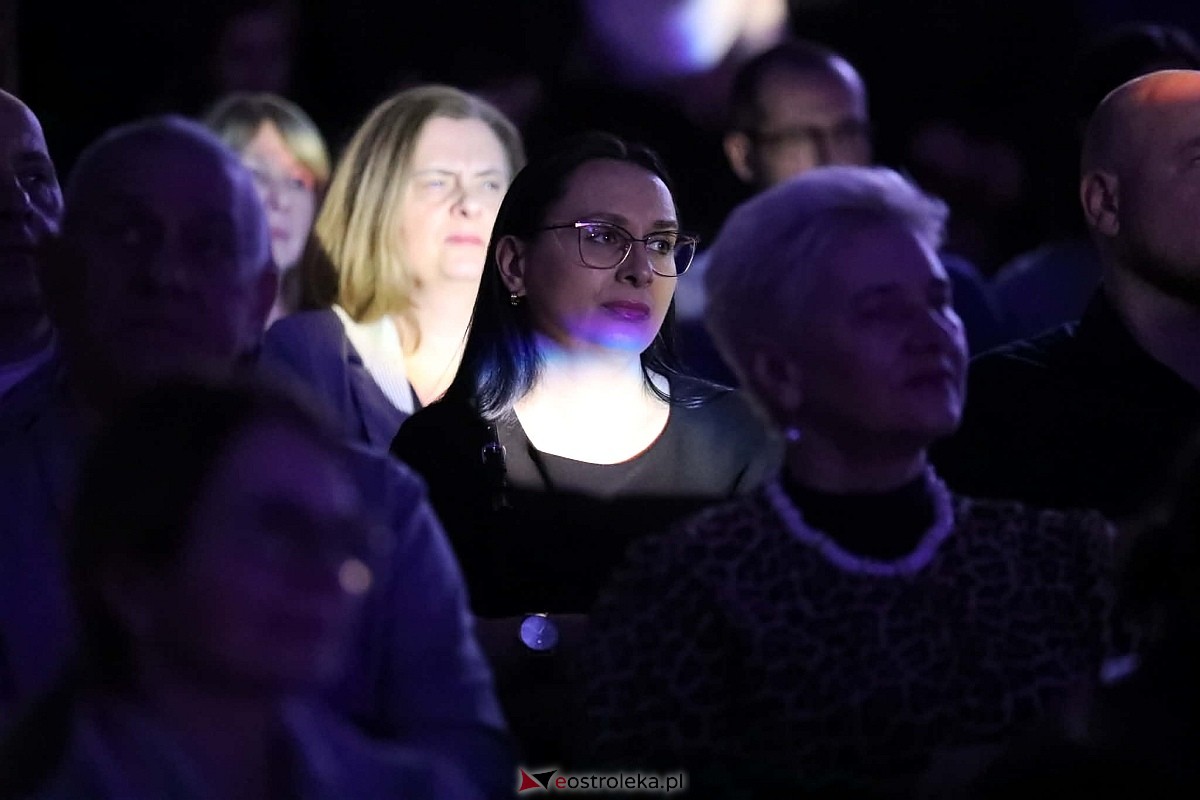 „Kobiety polskiej estrady” w Olszewie-Borkach [8.03.2026] - zdjęcie #8 - eOstroleka.pl