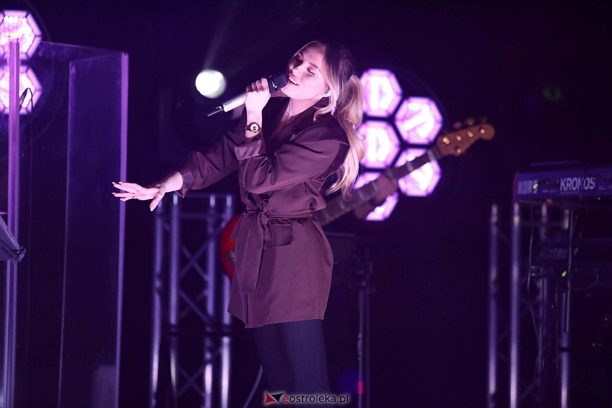 „Kobiety polskiej estrady” w Olszewie-Borkach [8.03.2026] - zdjęcie #5 - eOstroleka.pl