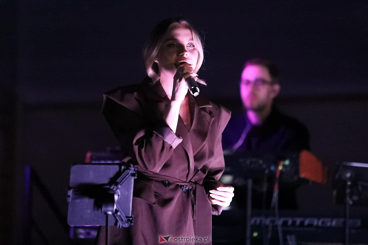 „Kobiety polskiej estrady” w Olszewie-Borkach [8.03.2026] - zdjęcie #3 - eOstroleka.pl