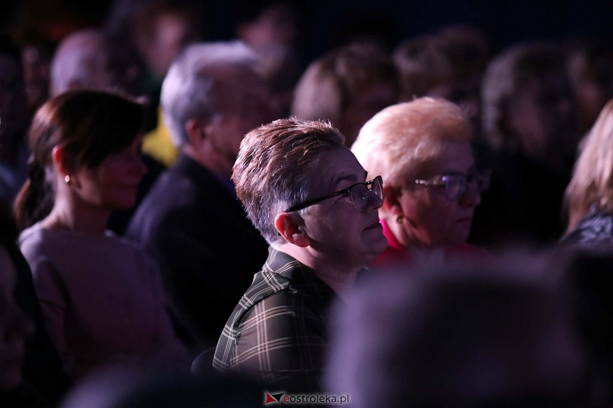 „Kobiety polskiej estrady” w Olszewie-Borkach [8.03.2026] - zdjęcie #1 - eOstroleka.pl