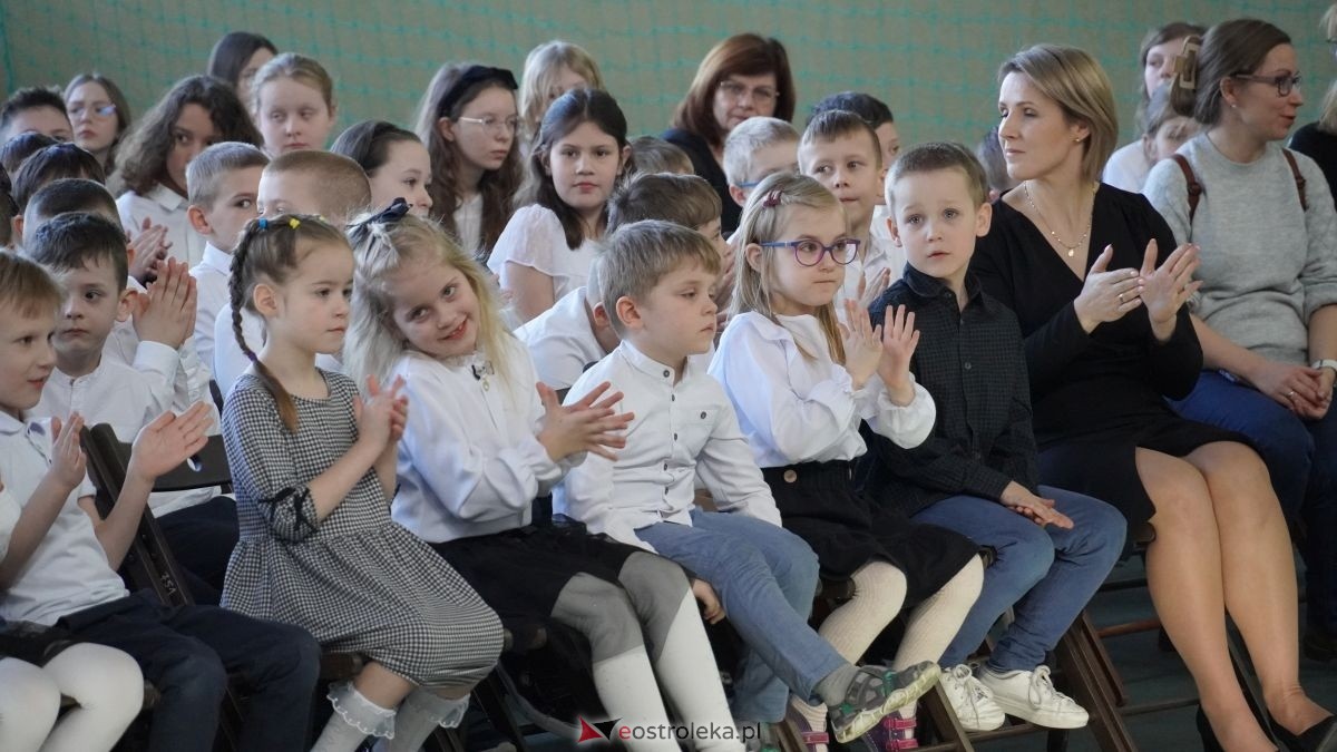 35-lecie nadania imienia Kazimierza Stefanowicza Publicznej Szkole Podstawowej w Myszyńcu [09.03.2026] - zdjęcie #42 - eOstroleka.pl
