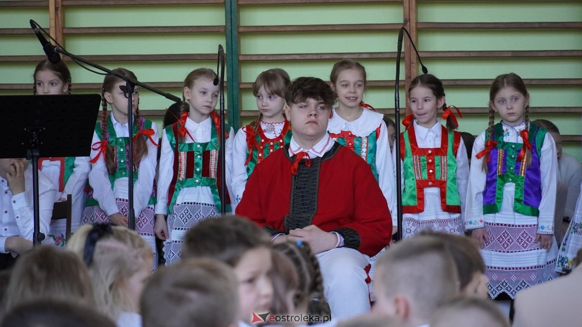 35-lecie nadania imienia Kazimierza Stefanowicza Publicznej Szkole Podstawowej w Myszyńcu [09.03.2026] - zdjęcie #27 - eOstroleka.pl