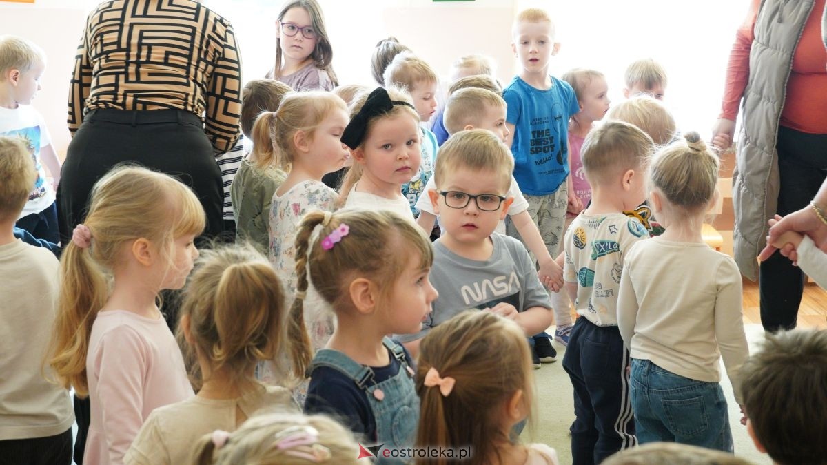 Tydzień Kultury Kurpiowskiej w PM nr 17 Kraina Misiów [10.03.2026] - zdjęcie #60 - eOstroleka.pl