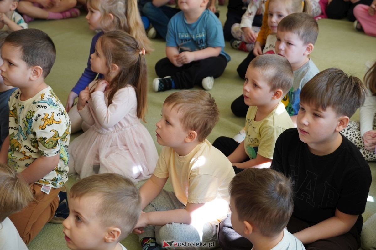 Tydzień Kultury Kurpiowskiej w PM nr 17 Kraina Misiów [10.03.2026] - zdjęcie #43 - eOstroleka.pl
