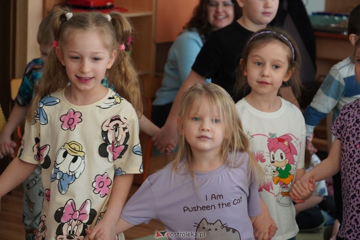 Tydzień Kultury Kurpiowskiej w PM nr 17 Kraina Misiów [10.03.2026] - zdjęcie #32 - eOstroleka.pl