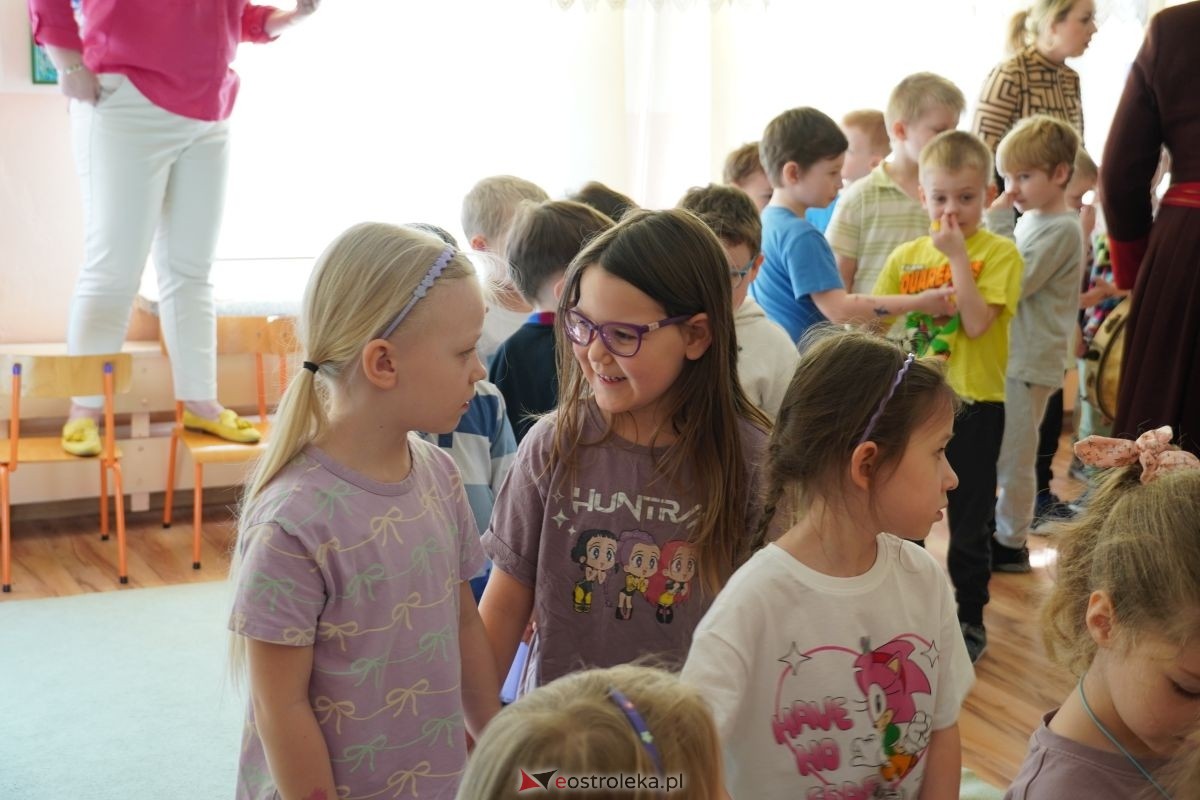 Tydzień Kultury Kurpiowskiej w PM nr 17 Kraina Misiów [10.03.2026] - zdjęcie #20 - eOstroleka.pl