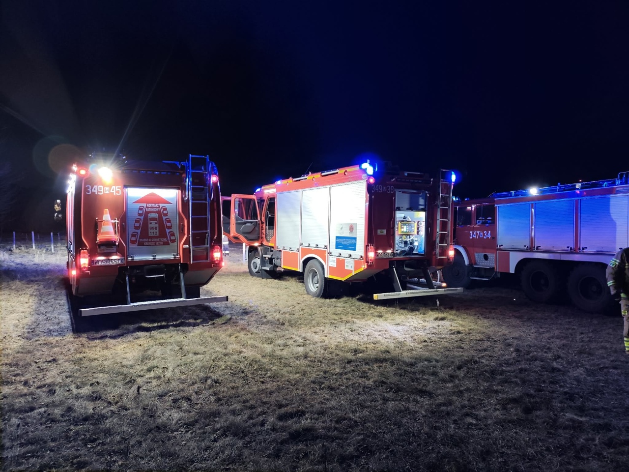 Pożary traw w powiecie ostrołęckim: Kunin, Kobylin, Goworówek, Żebry Ostrowy [10.03.2026] - zdjęcie #3 - eOstroleka.pl