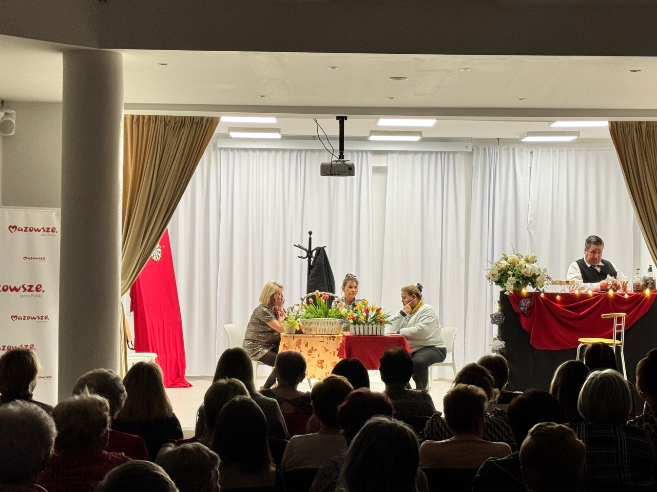 Spektakle Teatru DlaNiepoznaki w Baranowie [08.03.2026] - zdjęcie #18 - eOstroleka.pl
