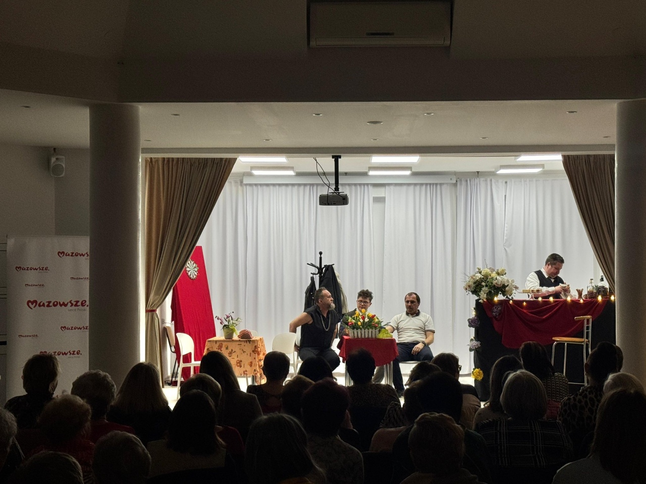 Spektakle Teatru DlaNiepoznaki w Baranowie [08.03.2026] - zdjęcie #15 - eOstroleka.pl