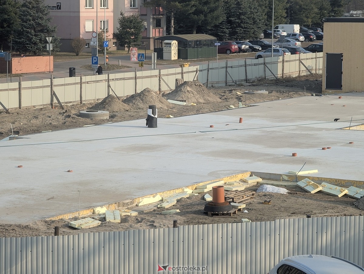 Budowa Zespołu Przedszkolnego nr 2 [11.03.2026] - zdjęcie #15 - eOstroleka.pl