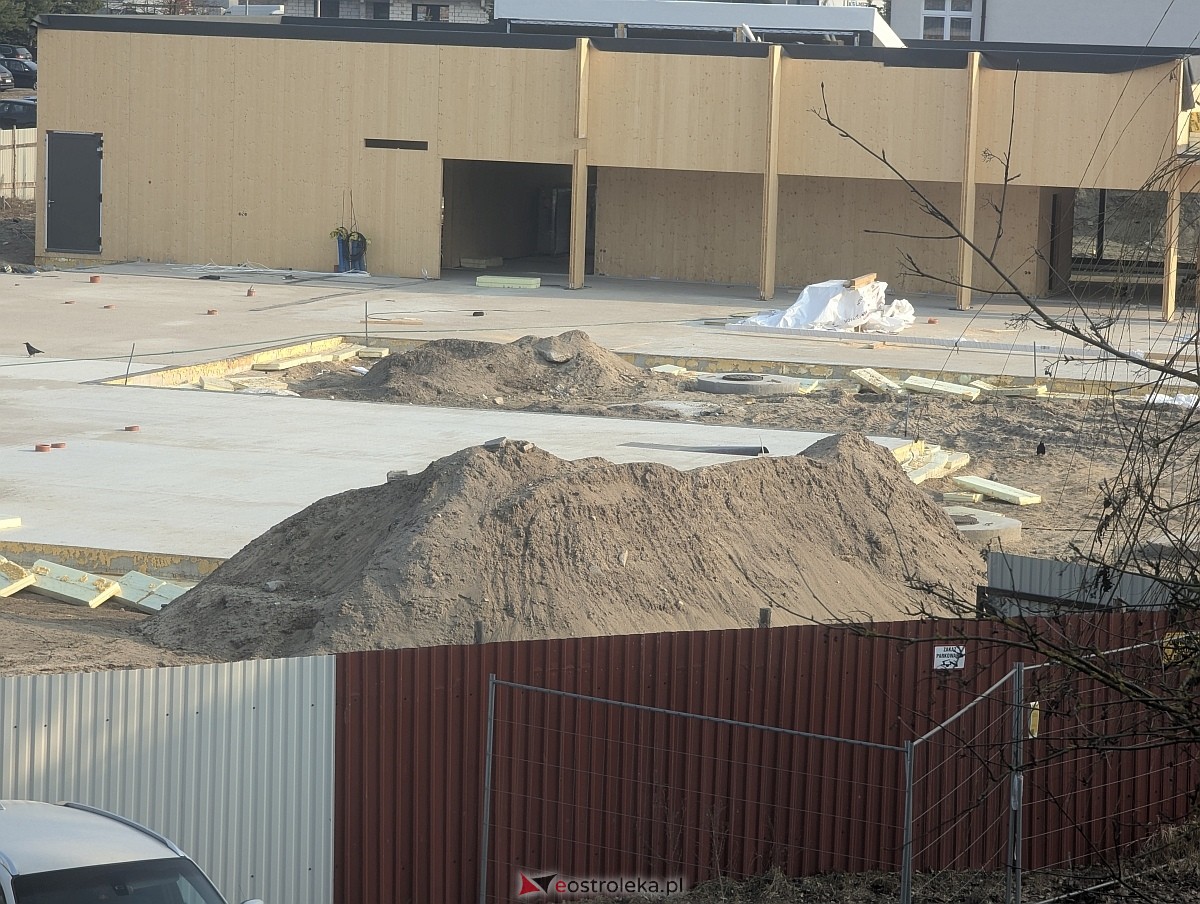 Budowa Zespołu Przedszkolnego nr 2 [11.03.2026] - zdjęcie #14 - eOstroleka.pl