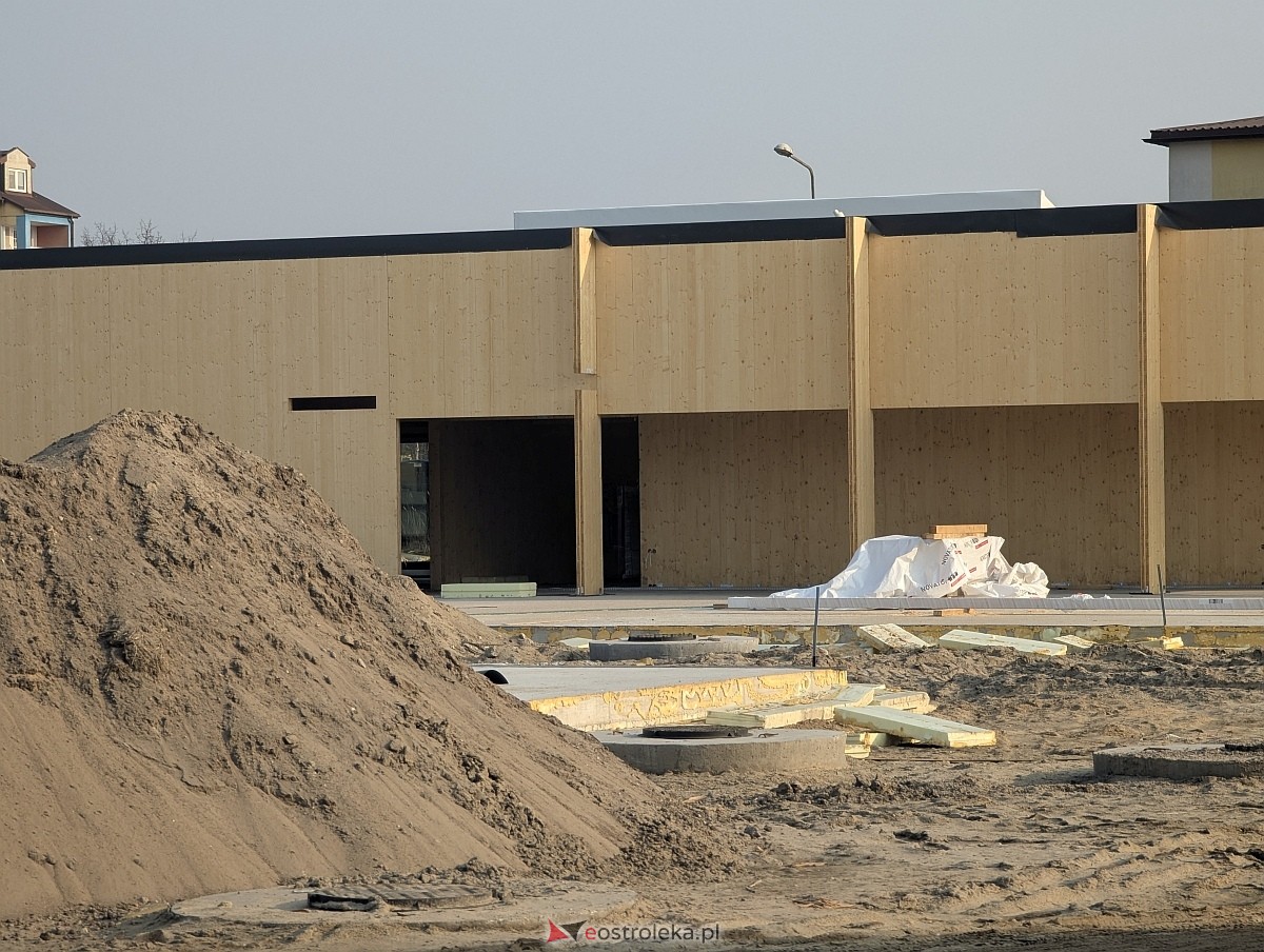 Budowa Zespołu Przedszkolnego nr 2 [11.03.2026] - zdjęcie #8 - eOstroleka.pl
