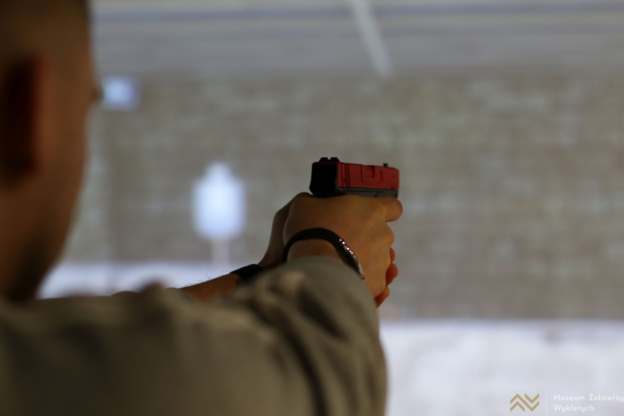 Finał Turnieju Strzeleckiego w Muzeum Żołnierzy Wyklętych [10.03.2026] - zdjęcie #31 - eOstroleka.pl