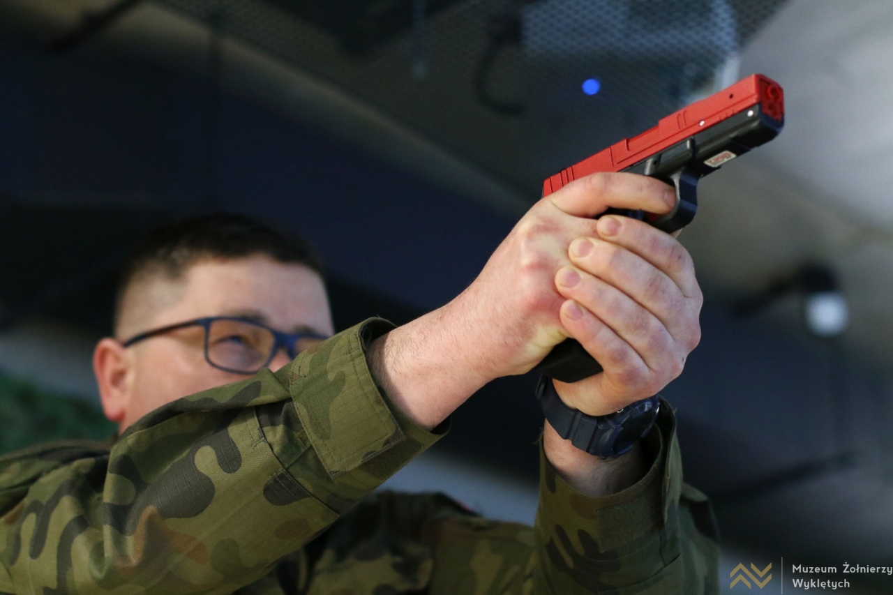 Finał Turnieju Strzeleckiego w Muzeum Żołnierzy Wyklętych [10.03.2026] - zdjęcie #27 - eOstroleka.pl