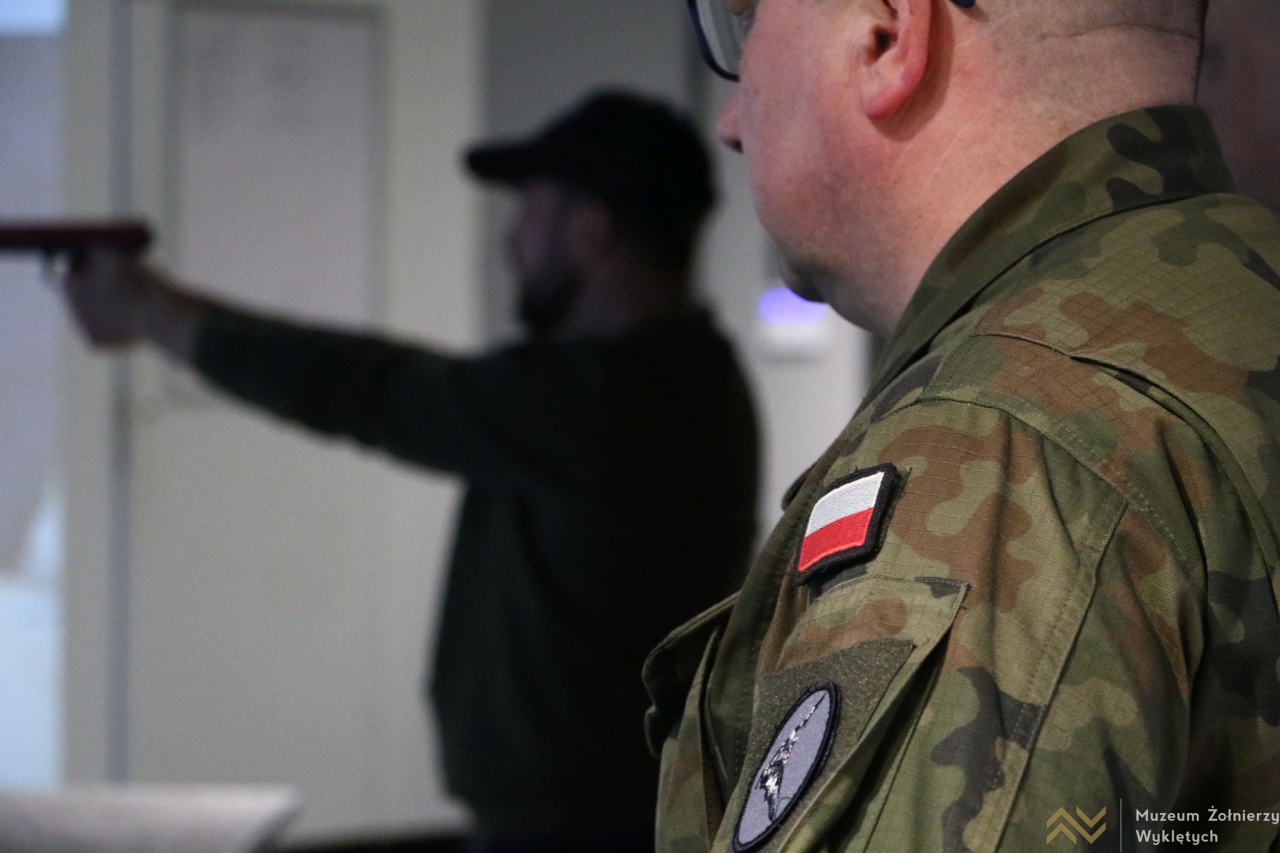 Finał Turnieju Strzeleckiego w Muzeum Żołnierzy Wyklętych [10.03.2026] - zdjęcie #23 - eOstroleka.pl