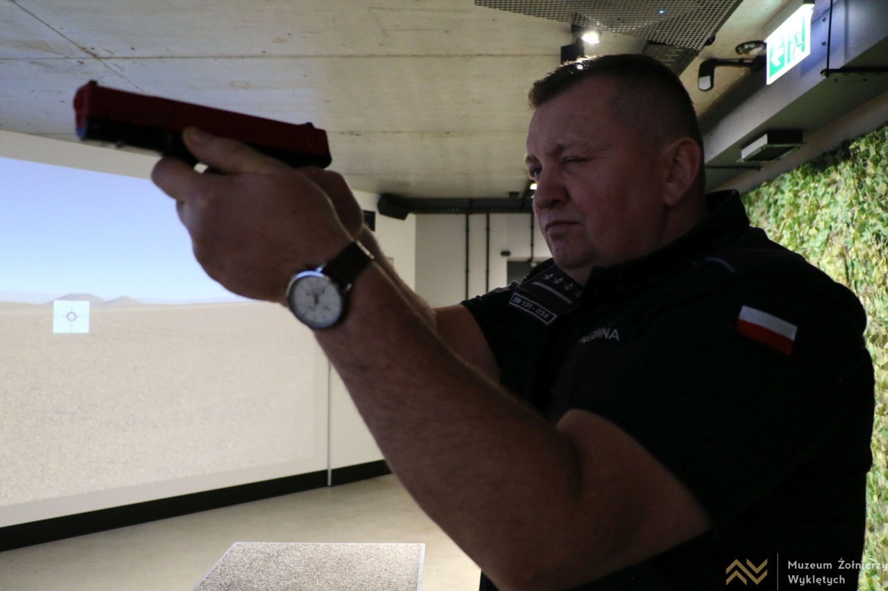 Finał Turnieju Strzeleckiego w Muzeum Żołnierzy Wyklętych [10.03.2026] - zdjęcie #12 - eOstroleka.pl
