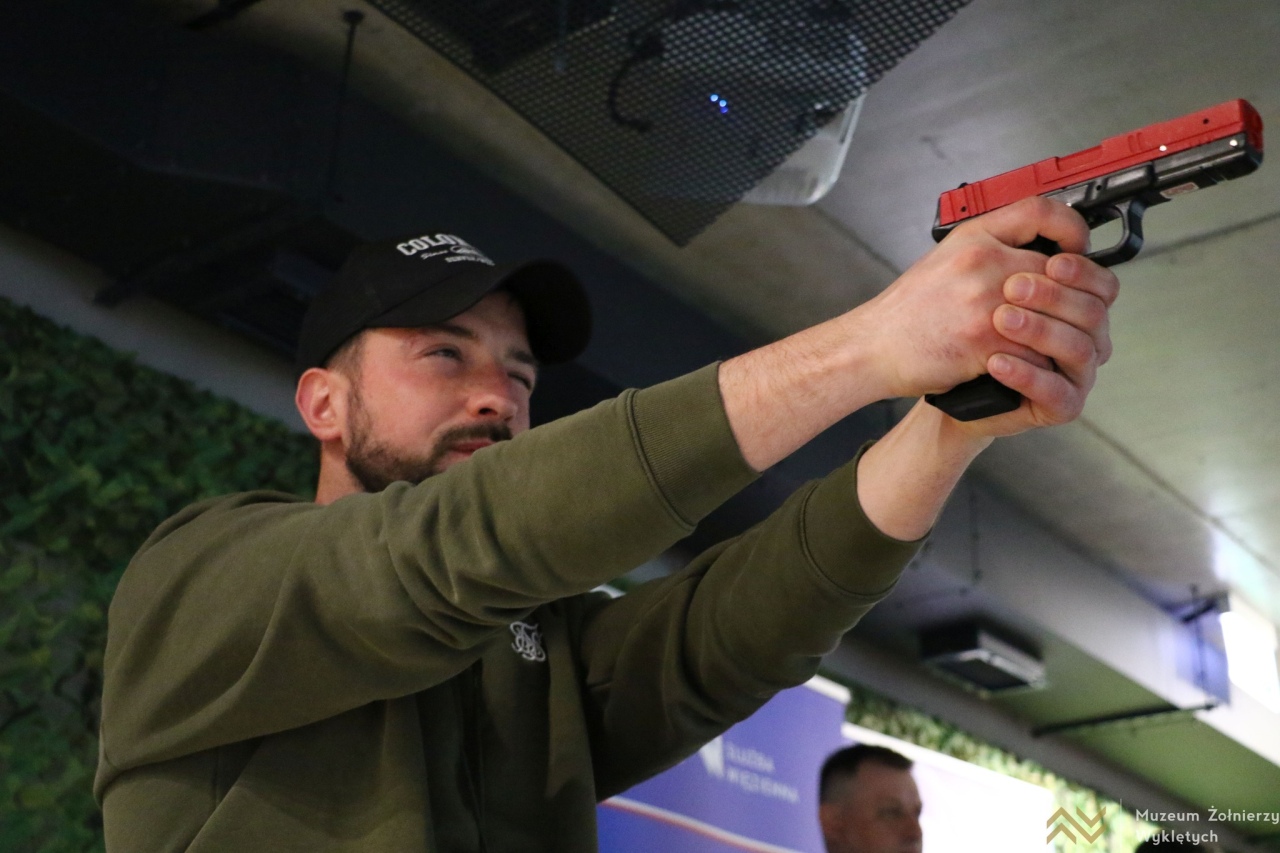 Finał Turnieju Strzeleckiego w Muzeum Żołnierzy Wyklętych [10.03.2026] - zdjęcie #11 - eOstroleka.pl