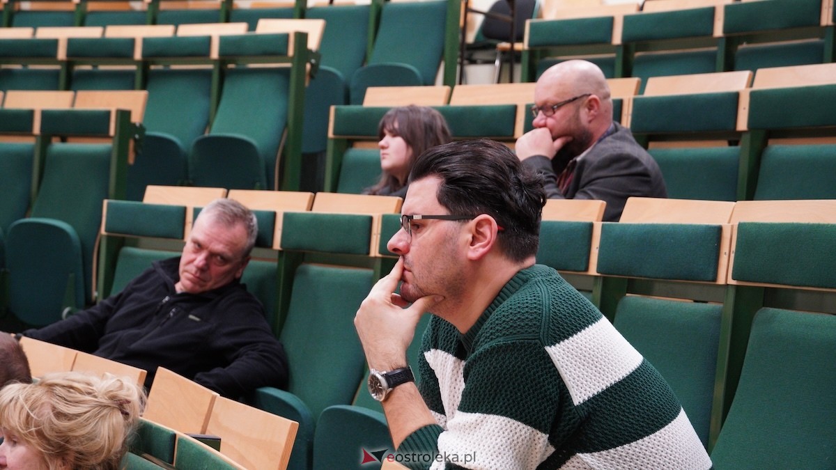 Spotkanie z Jackiem Międlarem w Ostrołęce [11.03.2026] - zdjęcie #6 - eOstroleka.pl