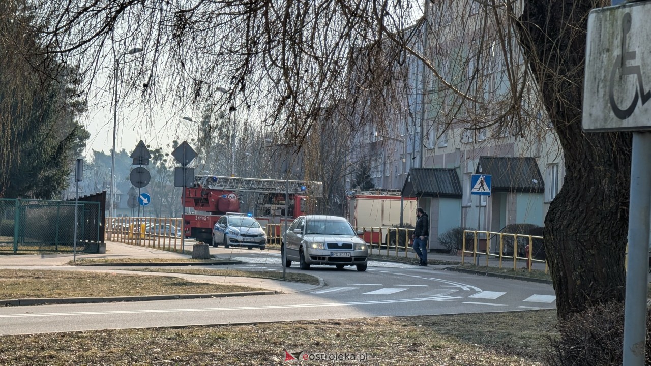 Akcja strażacka na Jaracza w ostrołęce [12.03.2026] - zdjęcie #10 - eOstroleka.pl