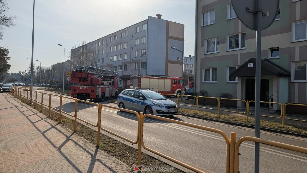 Akcja strażacka na Jaracza w ostrołęce [12.03.2026] - zdjęcie #8 - eOstroleka.pl
