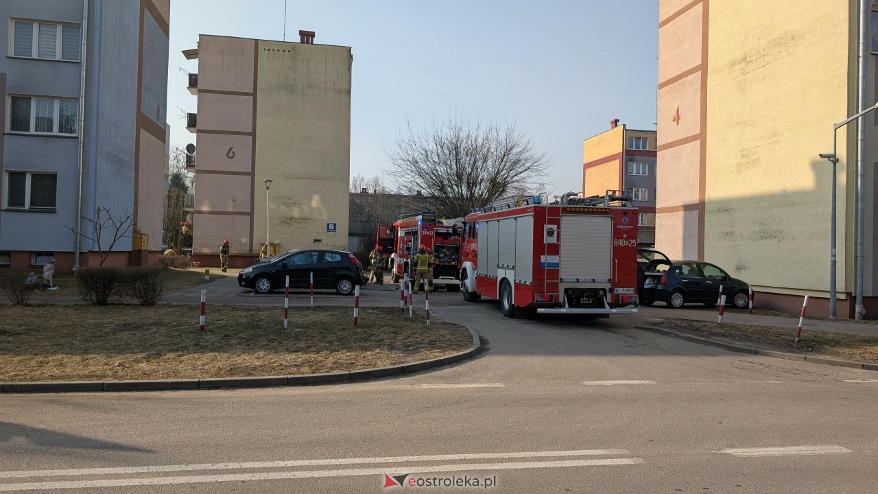Akcja strażacka na Jaracza w ostrołęce [12.03.2026] - zdjęcie #7 - eOstroleka.pl