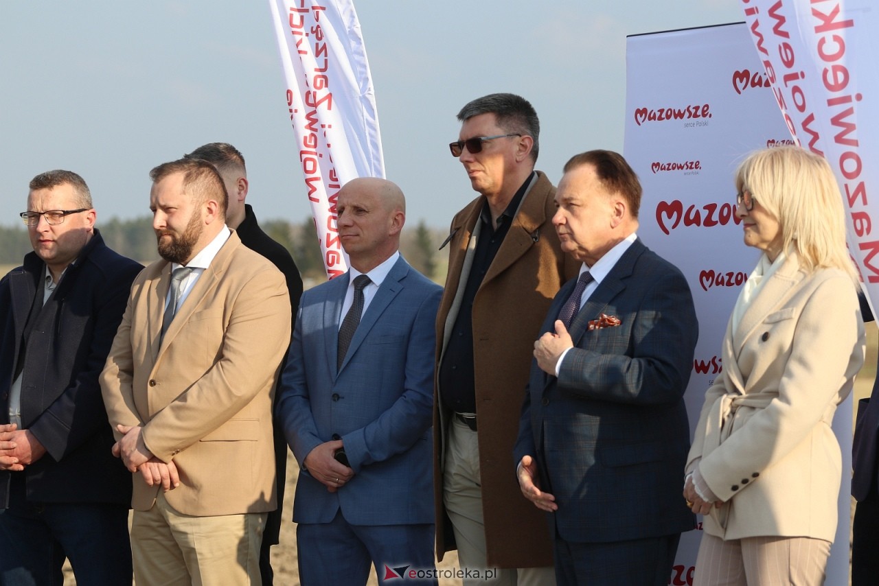 Otwarcie ronda w Gąsewie Poduchownym [13.03.2026] - zdjęcie #45 - eOstroleka.pl