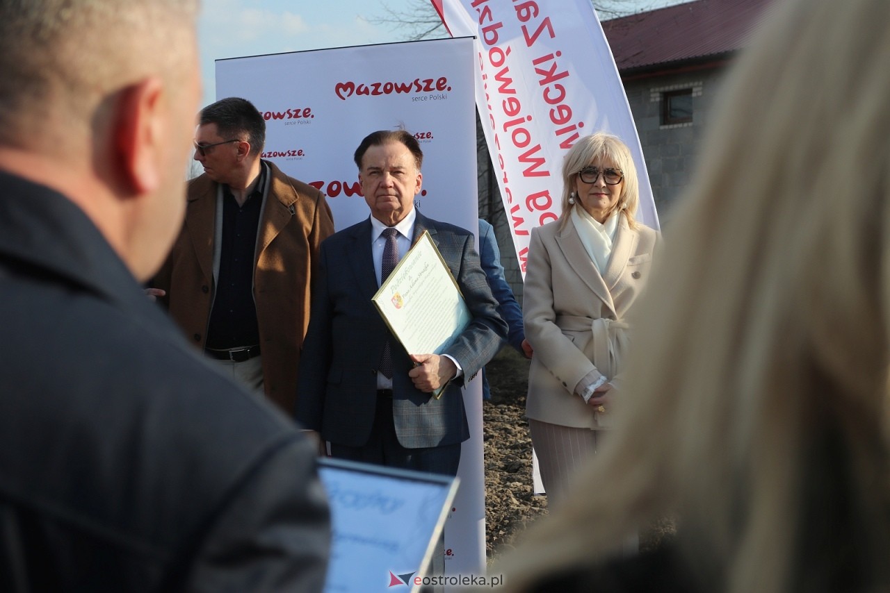 Otwarcie ronda w Gąsewie Poduchownym [13.03.2026] - zdjęcie #26 - eOstroleka.pl