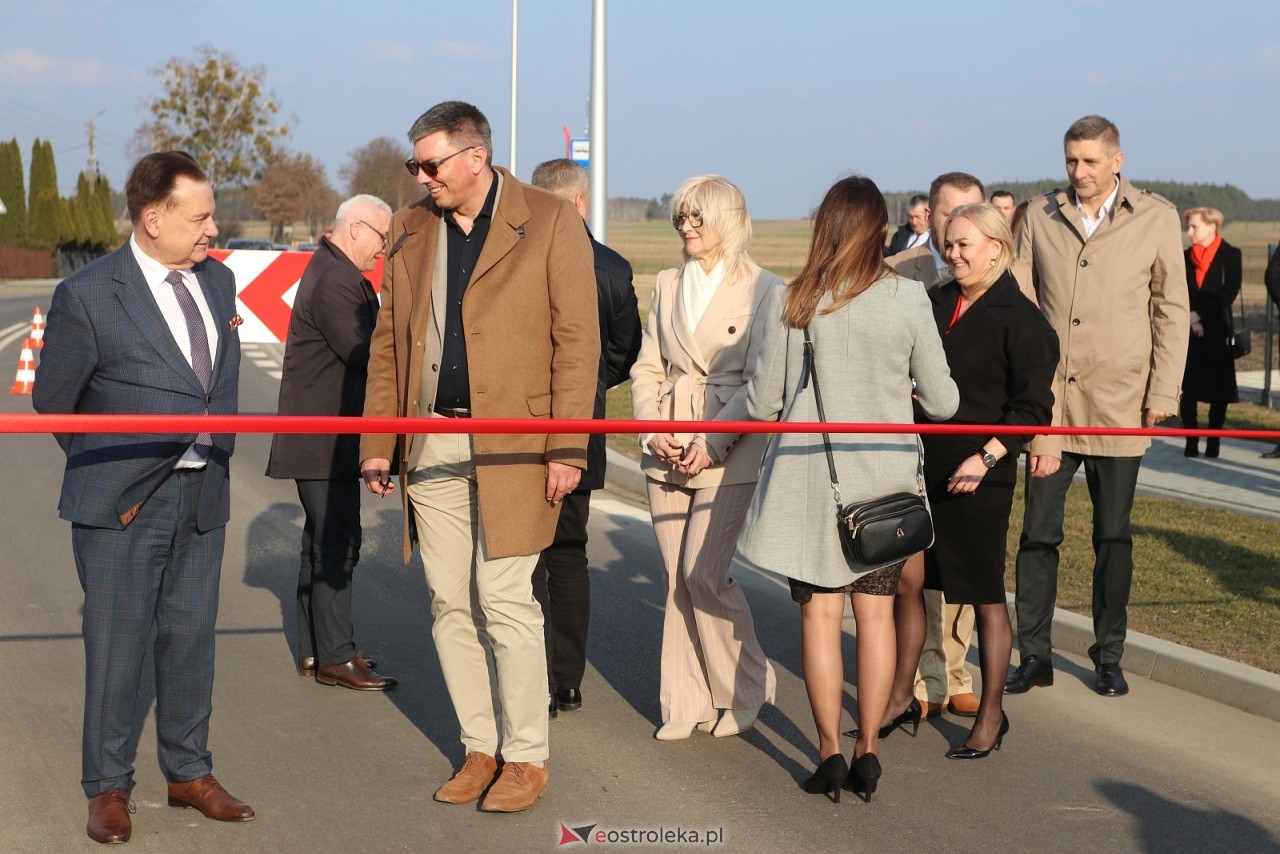 Otwarcie ronda w Gąsewie Poduchownym [13.03.2026] - zdjęcie #10 - eOstroleka.pl
