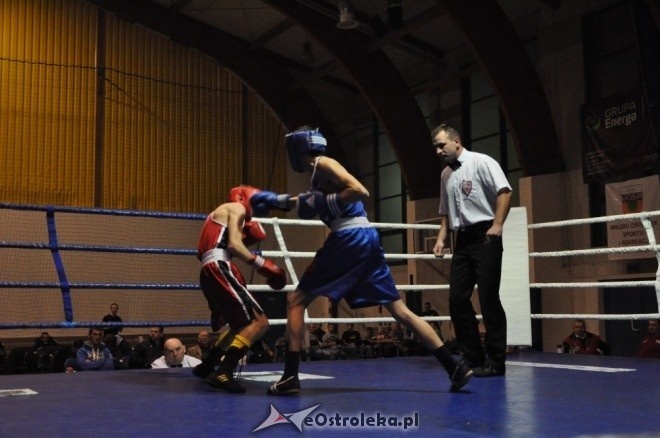 Puchar Polski Juniorów w Boksie - półfinały (19.11.2011) - zdjęcie #76 - eOstroleka.pl