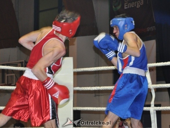 Puchar Polski Juniorów w Boksie - półfinały (19.11.2011) - zdjęcie #67 - eOstroleka.pl