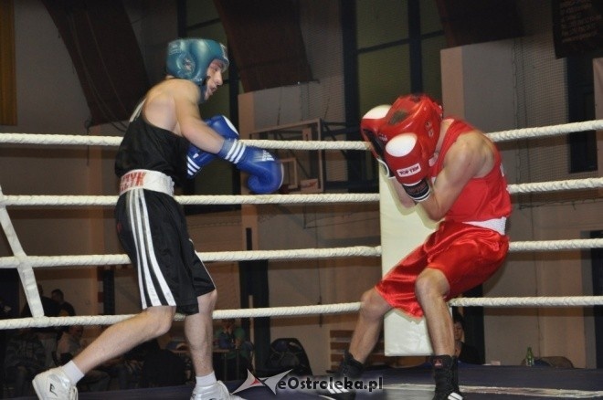 Puchar Polski Juniorów w Boksie - półfinały (19.11.2011) - zdjęcie #62 - eOstroleka.pl