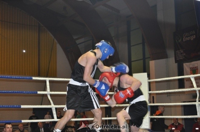 Puchar Polski Juniorów w Boksie - półfinały (19.11.2011) - zdjęcie #59 - eOstroleka.pl