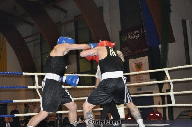 Puchar Polski Juniorów w Boksie - półfinały (19.11.2011) - zdjęcie #47 - eOstroleka.pl