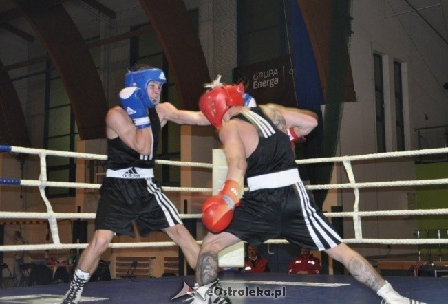 Puchar Polski Juniorów w Boksie - półfinały (19.11.2011) - zdjęcie #40 - eOstroleka.pl