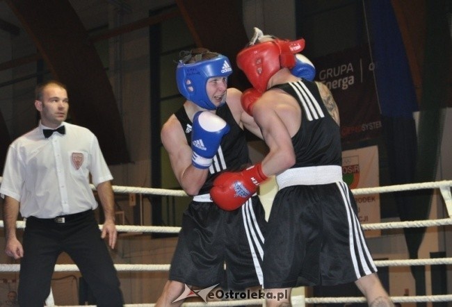 Puchar Polski Juniorów w Boksie - półfinały (19.11.2011) - zdjęcie #39 - eOstroleka.pl