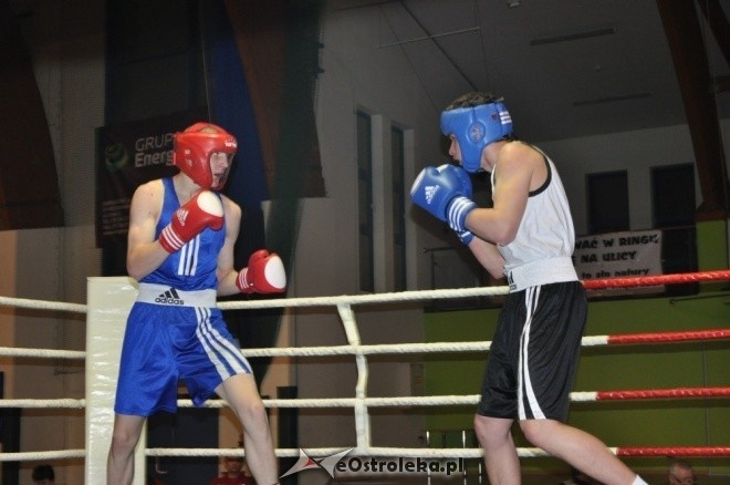 Puchar Polski Juniorów w Boksie - półfinały (19.11.2011) - zdjęcie #34 - eOstroleka.pl