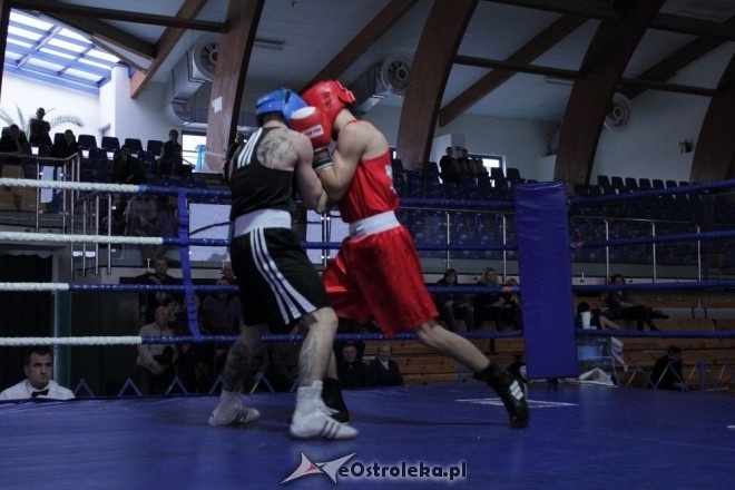 Puchar Polski Juniorów w Boksie - półfinały (19.11.2011) - zdjęcie #27 - eOstroleka.pl