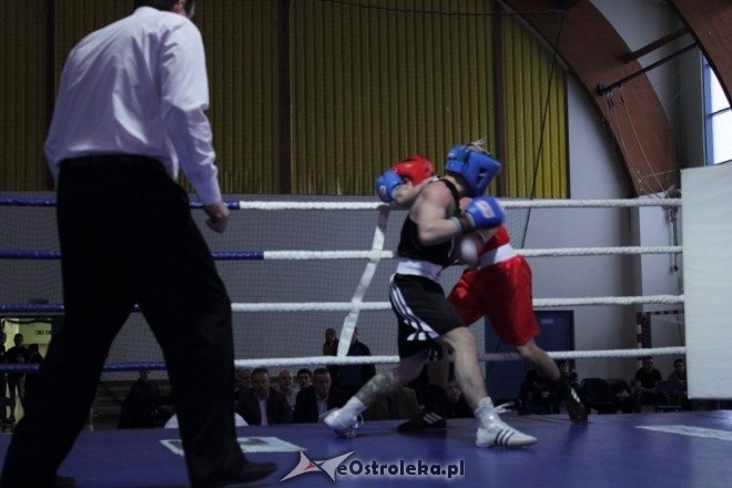 Puchar Polski Juniorów w Boksie - półfinały (19.11.2011) - zdjęcie #23 - eOstroleka.pl