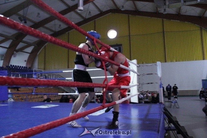 Puchar Polski Juniorów w Boksie - półfinały (19.11.2011) - zdjęcie #20 - eOstroleka.pl