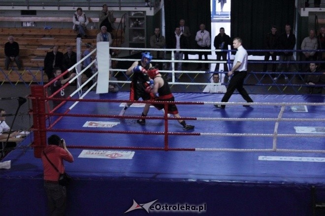 Puchar Polski Juniorów w Boksie - półfinały (19.11.2011) - zdjęcie #14 - eOstroleka.pl