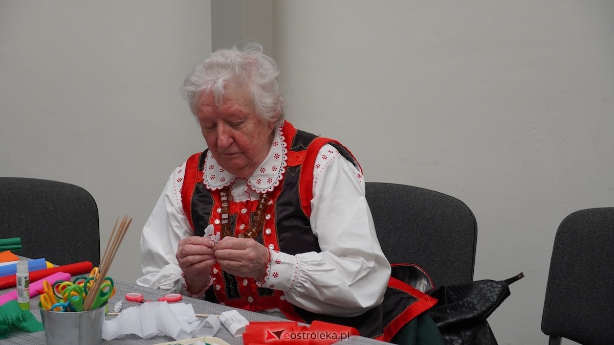 „Ido Śwenta Źelgejnocy” - warsztaty wielkanocne w Muzeum Kultury Kurpiowskiej [15.03.2026] - zdjęcie #47 - eOstroleka.pl