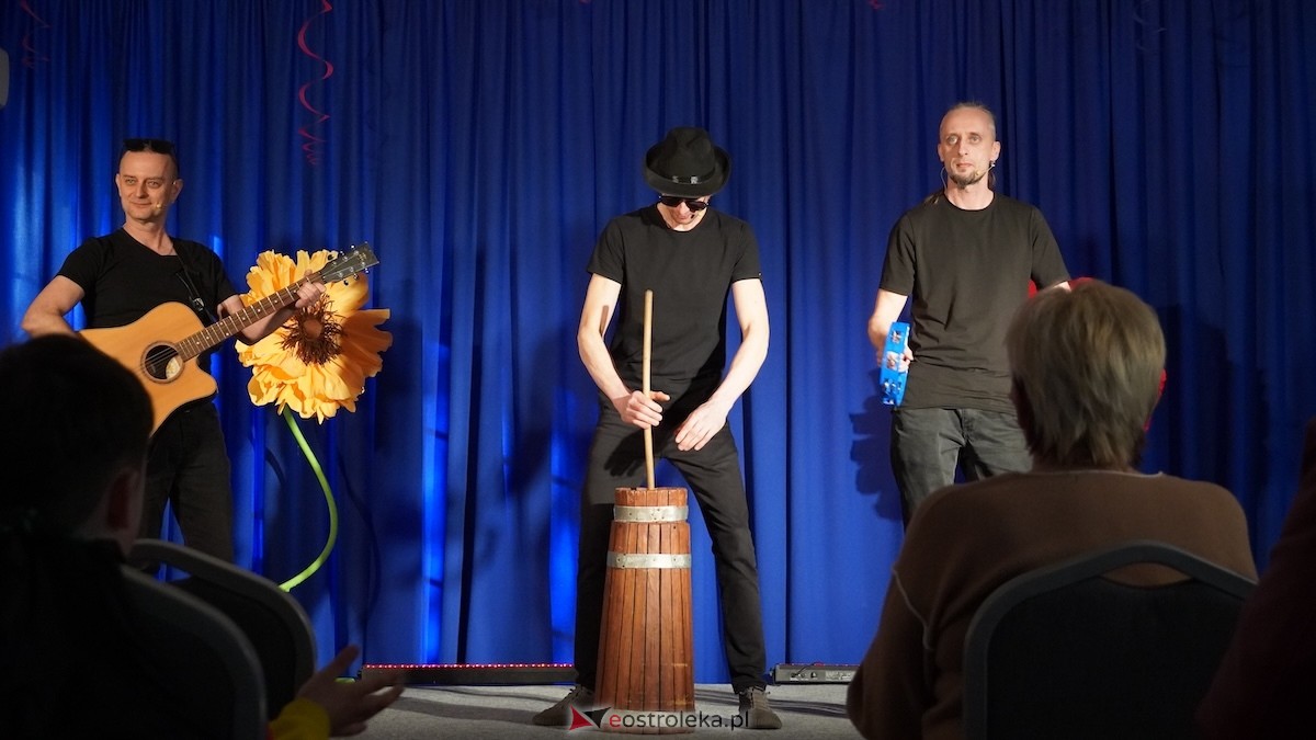 Kabaret Rozumisz w Troszynie [15.03.2026] - zdjęcie #31 - eOstroleka.pl