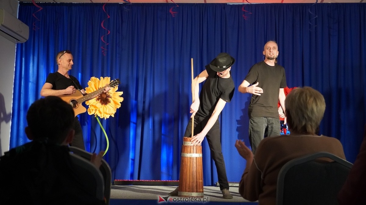 Kabaret Rozumisz w Troszynie [15.03.2026] - zdjęcie #27 - eOstroleka.pl