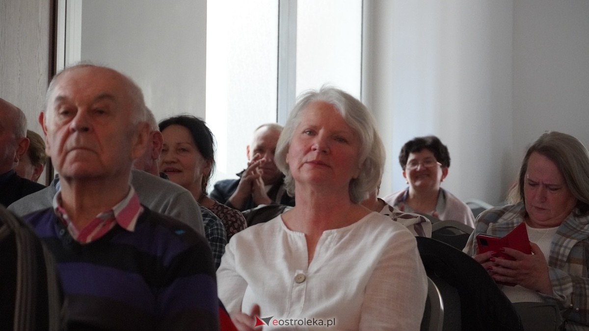 Kabaret Rozumisz w Troszynie [15.03.2026] - zdjęcie #24 - eOstroleka.pl