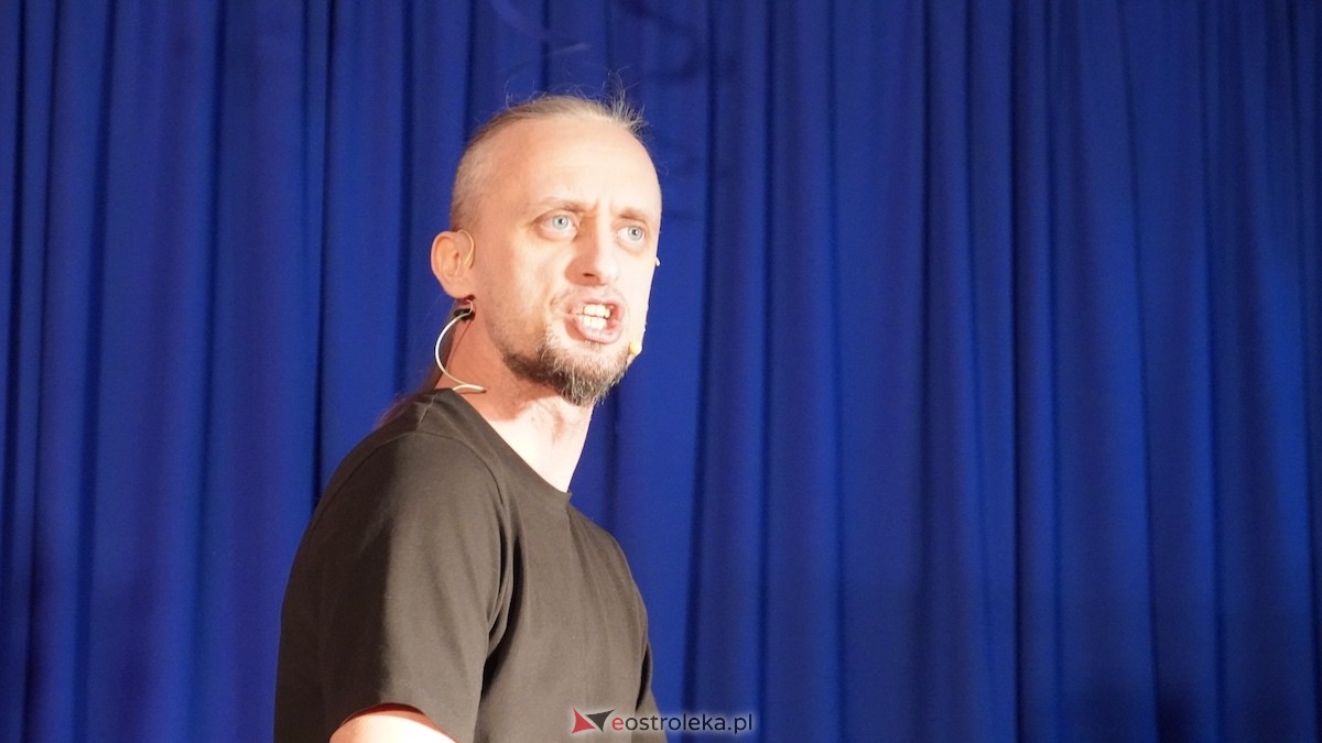 Kabaret Rozumisz w Troszynie [15.03.2026] - zdjęcie #17 - eOstroleka.pl