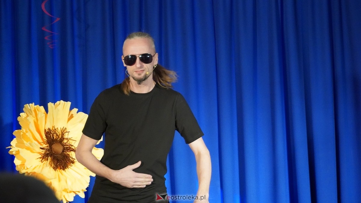 Kabaret Rozumisz w Troszynie [15.03.2026] - zdjęcie #11 - eOstroleka.pl